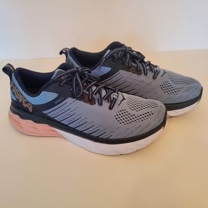 Hoka One One Arahi 3